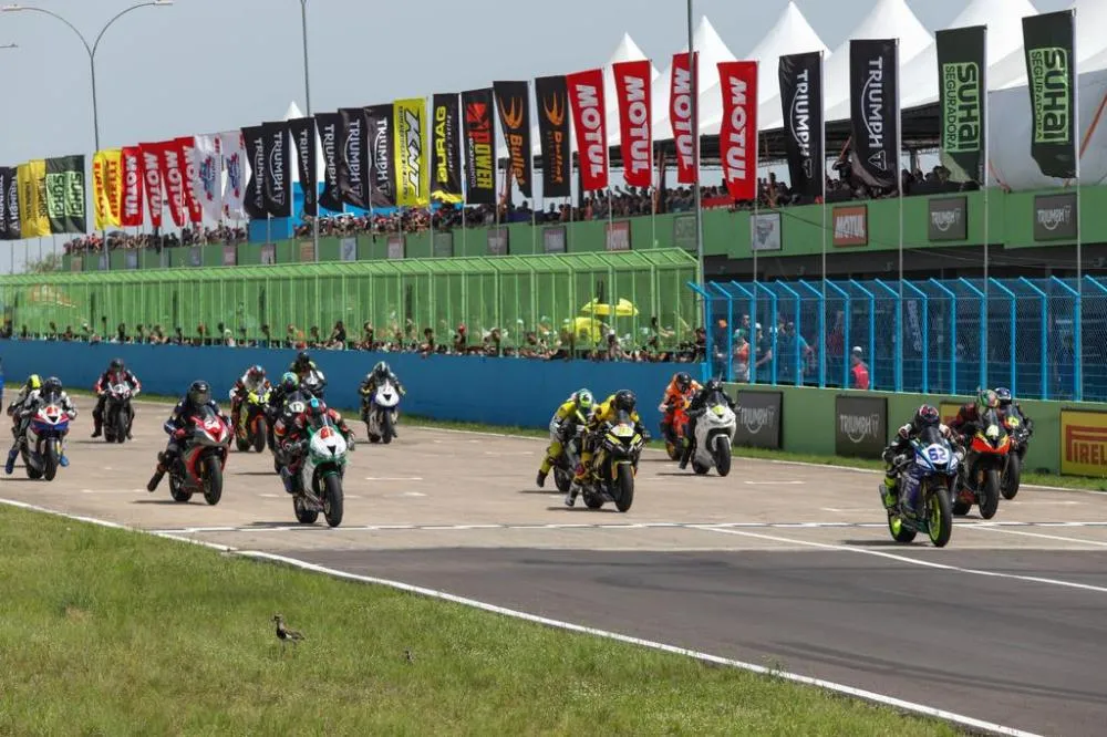 Etapa gaúcha terá 10 corridas de seis categorias do MOTO1000GP (MOTO1000GP/Grelak Comunicação)
