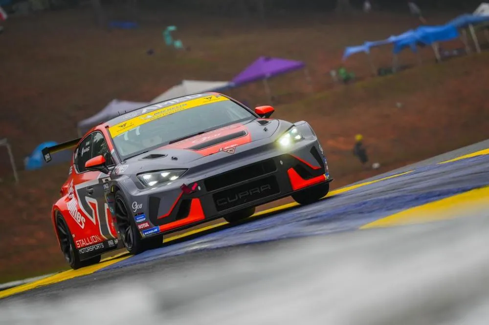 Stallion Motorsports (KMCom / Manuel Agüero)